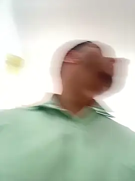 Snapshot of Juanes432 chatting on February 19, 2026, 8:06 pm Juanes432 online show from February 19, 2026, 8:06 pm