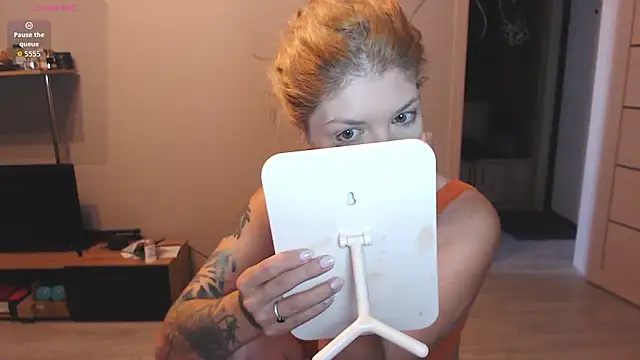 Snapshot of Brience chatting on July 15, 2026, 1:12 am Brience online show from July 15, 2026, 1:12 am
