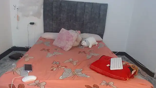 Snapshot of daisha_becker chatting on October 2, 2025, 2:04 am daisha becker online show from October 2, 2025, 2:04 am