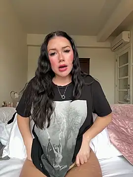 Snapshot of summermc_xx chatting on February 15, 2026, 2:16 pm summermc xx online show from February 15, 2026, 2:16 pm