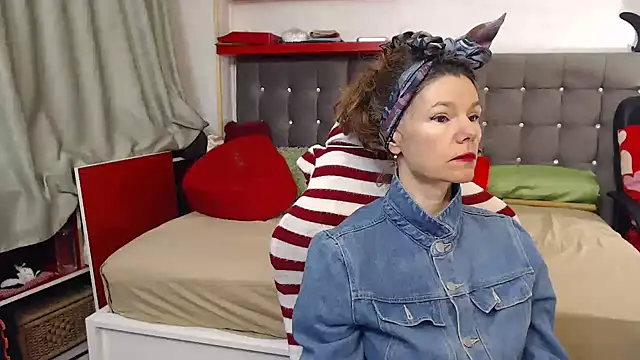 Snapshot of kellyterapy chatting on December 5, 2025, 5:50 am kellyterapy online show from December 5, 2025, 5:50 am