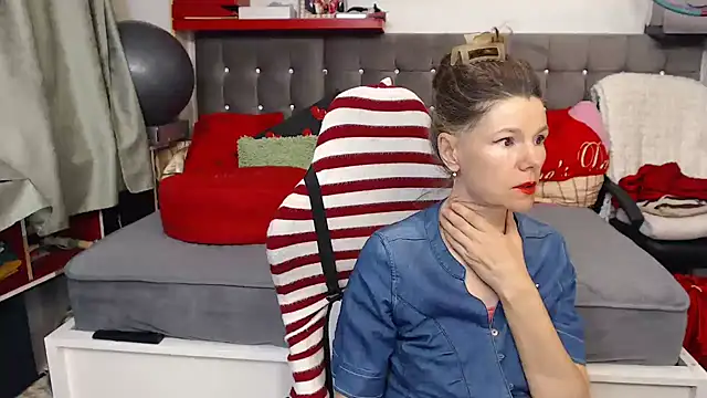 kellyterapy online show from May 15, 2026, 2:42 am