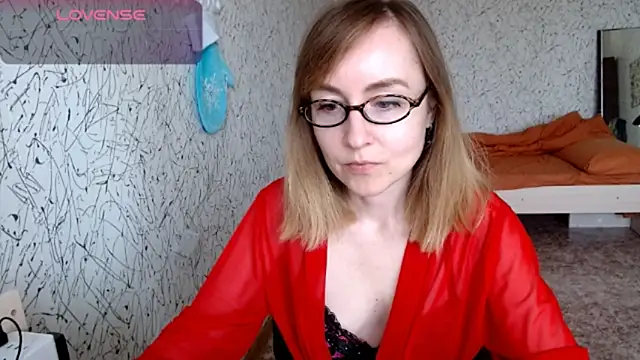 Athena Richards online show from May 17, 2026, 10:37 am