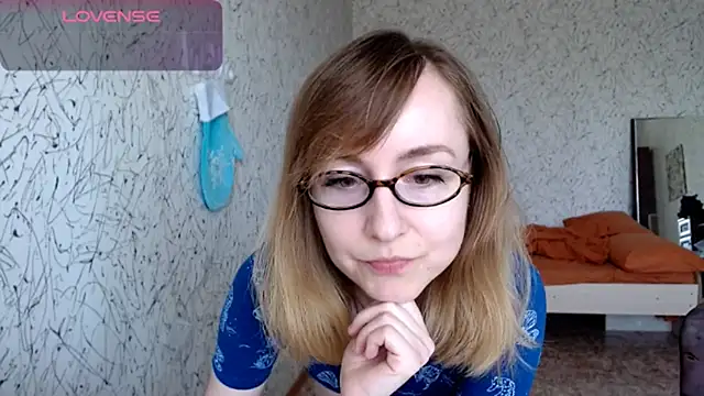 Athena Richards online show from May 19, 2026, 9:49 am