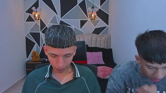 Snapshot of Juan_Nd_Steven chatting on January 17, 2026, 3:54 am Juan Nd Steven online show from January 17, 2026, 3:54 am