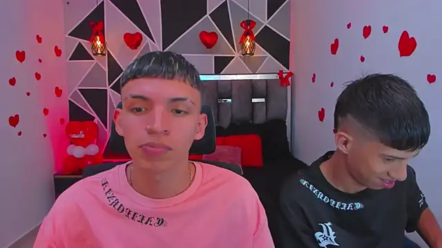 Snapshot of Juan_Nd_Steven chatting on February 13, 2026, 2:44 am Juan Nd Steven online show from February 13, 2026, 2:44 am