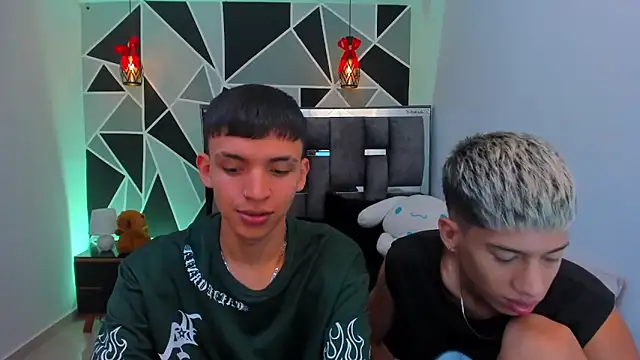 Snapshot of Juan_Nd_Steven chatting on May 16, 2026, 10:36 am Juan Nd Steven online show from May 16, 2026, 10:36 am