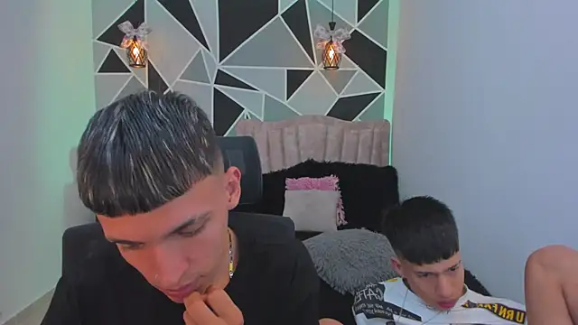 Snapshot of Juan_Nd_Steven chatting on January 14, 2026, 3:10 am Juan Nd Steven online show from January 14, 2026, 3:10 am