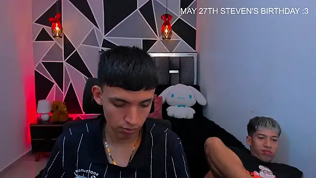 Snapshot of Juan_Nd_Steven chatting on May 19, 2026, 10:28 pm Juan Nd Steven online show from May 19, 2026, 10:28 pm