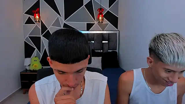 Snapshot of Juan_Nd_Steven chatting on April 28, 2026, 9:30 pm Juan Nd Steven online show from April 28, 2026, 9:30 pm