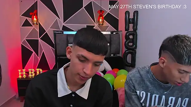 Snapshot of Juan_Nd_Steven chatting on May 27, 2026, 2:41 am Juan Nd Steven online show from May 27, 2026, 2:41 am
