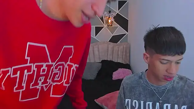 Snapshot of Juan_Nd_Steven chatting on January 11, 2026, 11:17 am Juan Nd Steven online show from January 11, 2026, 11:17 am