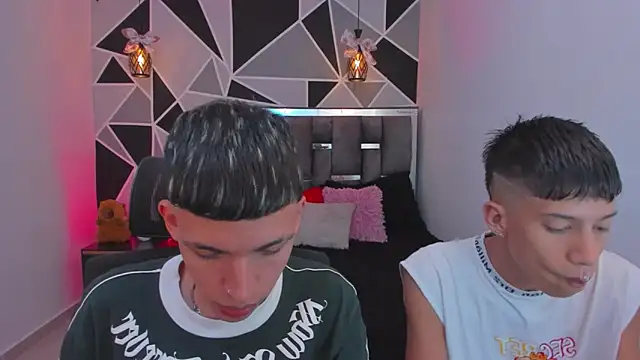 Snapshot of Juan_Nd_Steven chatting on February 10, 2026, 9:47 pm Juan Nd Steven online show from February 10, 2026, 9:47 pm