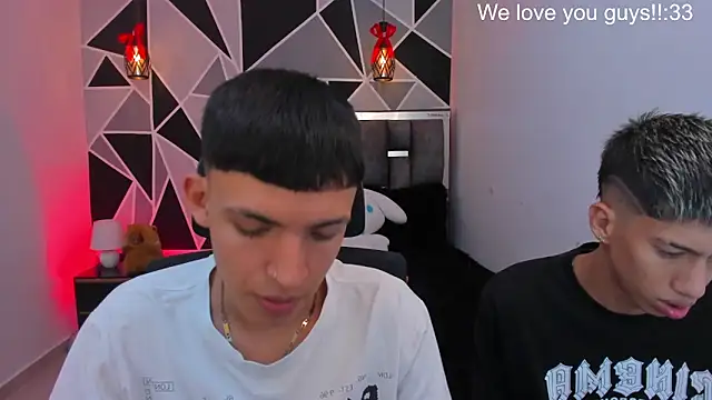 Snapshot of Juan_Nd_Steven chatting on May 28, 2026, 11:32 pm Juan Nd Steven online show from May 28, 2026, 11:32 pm
