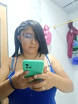 Snapshot of _Angelinaandrade_ chatting on November 25, 2025, 2:12 am Angelinaandrade online show from November 25, 2025, 2:12 am