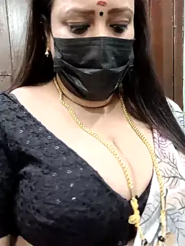 Snapshot of ashikaa_r chatting on February 27, 2025, 4:32 pm ashikaa r online show from February 27, 2025, 4:32 pm