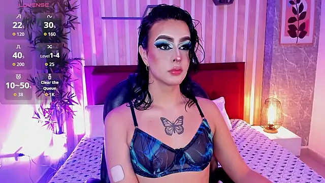 Snapshot of miah_connor chatting on December 18, 2025, 2:49 am miah connor online show from December 18, 2025, 2:49 am