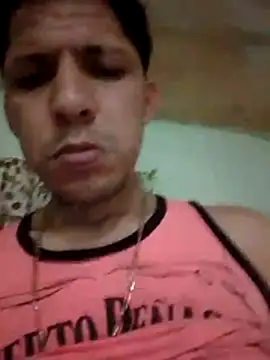 Snapshot of Alonsomadeira chatting on April 30, 2026, 6:53 am Alonsomadeira online show from April 30, 2026, 6:53 am