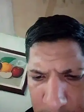 Snapshot of Alonsomadeira chatting on May 3, 2026, 12:53 pm Alonsomadeira online show from May 3, 2026, 12:53 pm