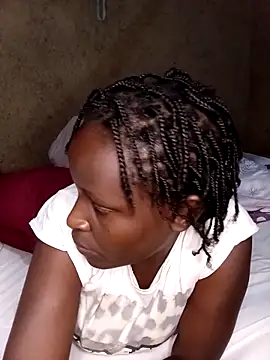 Snapshot of pretty_prickle chatting on November 19, 2025, 2:17 pm pretty prickle online show from November 19, 2025, 2:17 pm