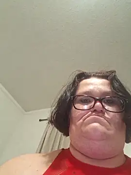 Snapshot of mcv131985 chatting on March 13, 2025, 6:05 am mcv131985 online show from March 13, 2025, 6:05 am