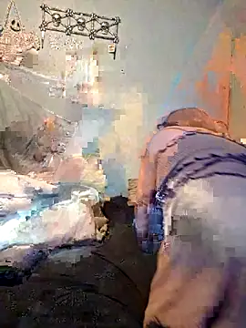 Snapshot of mcv131985 chatting on November 28, 2025, 12:33 am mcv131985 online show from November 28, 2025, 12:33 am