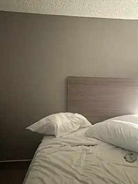 Snapshot of mcv131985 chatting on November 5, 2025, 4:37 am mcv131985 online show from November 5, 2025, 4:37 am