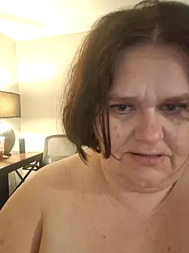 Snapshot of mcv131985 chatting on March 18, 2025, 4:51 am mcv131985 online show from March 18, 2025, 4:51 am