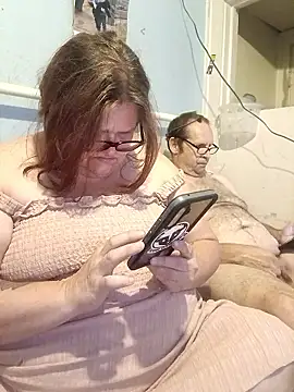 Snapshot of mcv131985 chatting on May 26, 2026, 5:05 am mcv131985 online show from May 26, 2026, 5:05 am