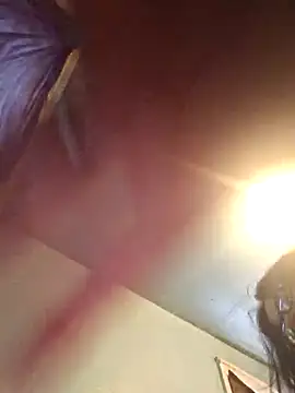 Snapshot of mcv131985 chatting on March 9, 2025, 9:46 pm mcv131985 online show from March 9, 2025, 9:46 pm