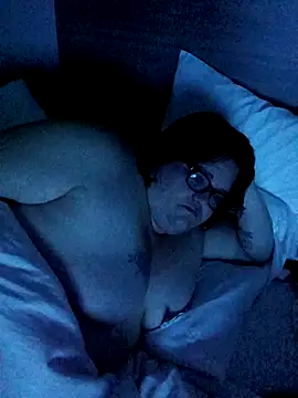 Snapshot of mcv131985 chatting on November 7, 2025, 9:58 am mcv131985 online show from November 7, 2025, 9:58 am