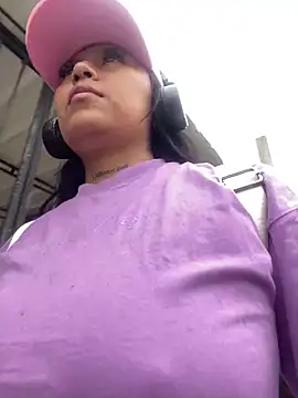 Snapshot of luisa16xxx chatting on January 17, 2025, 1:13 pm luisa16xxx online show from January 17, 2025, 1:13 pm