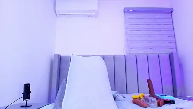 Snapshot of Brandhy_v chatting on February 21, 2026, 11:56 am Brandhy v online show from February 21, 2026, 11:56 am