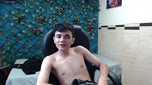 Waturox online show from September 26, 2025, 7:21 pm