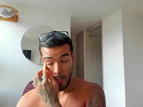 Snapshot of Alexander_Martines chatting on July 15, 2026, 10:39 pm Alexander Martines online show from July 15, 2026, 10:39 pm