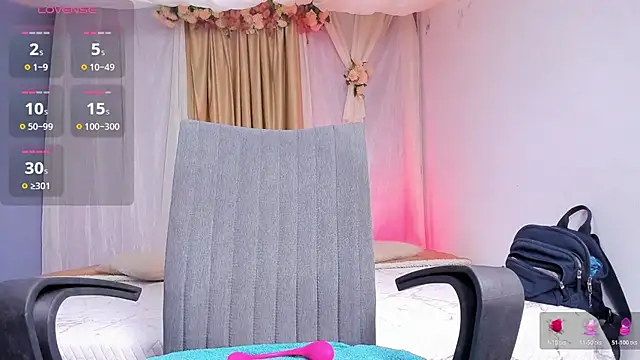 salomee star  online show from March 13, 2026, 12:43 pm