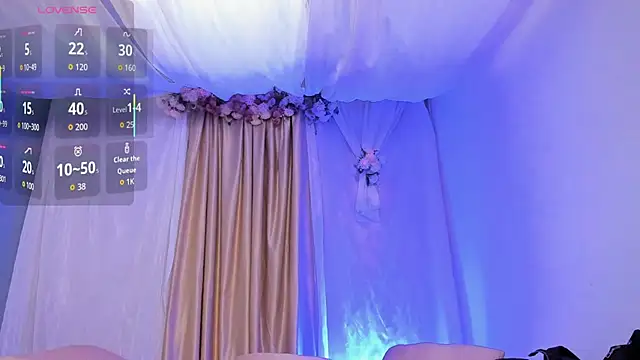 salomee star  online show from November 13, 2025, 6:45 pm