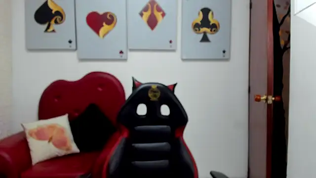 Salomeediaz  online show from October 4, 2025, 9:16 pm