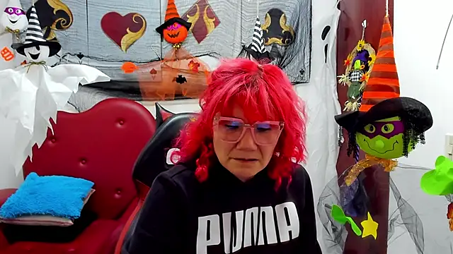 Salomeediaz  online show from October 11, 2025, 9:05 pm