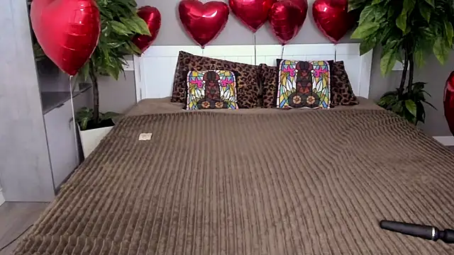 Snapshot of PamelaXX_ chatting on February 10, 2026, 8:30 pm PamelaXX online show from February 10, 2026, 8:30 pm