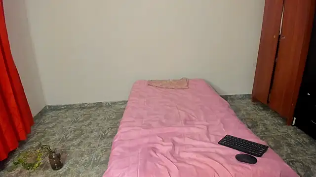 nicole volkov online show from March 13, 2025, 3:44 am