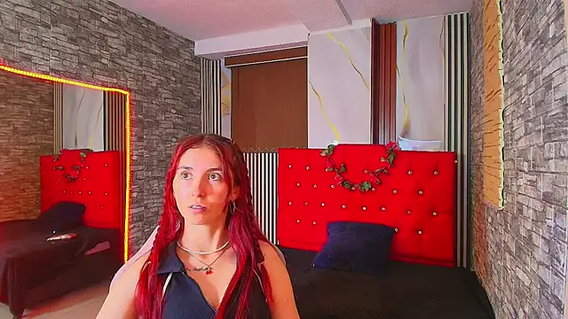 Snapshot of mildre303av chatting on November 28, 2025, 9:15 pm mildre303av online show from November 28, 2025, 9:15 pm