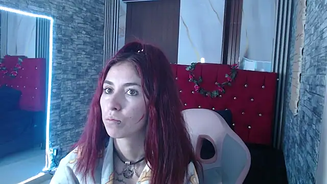 Snapshot of mildre303av chatting on November 26, 2025, 8:53 pm mildre303av online show from November 26, 2025, 8:53 pm