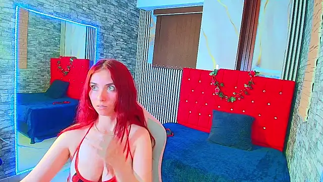 Snapshot of mildre303av chatting on November 10, 2025, 8:36 pm mildre303av online show from November 10, 2025, 8:36 pm