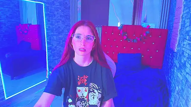 Snapshot of mildre303av chatting on October 25, 2025, 8:31 pm mildre303av online show from October 25, 2025, 8:31 pm