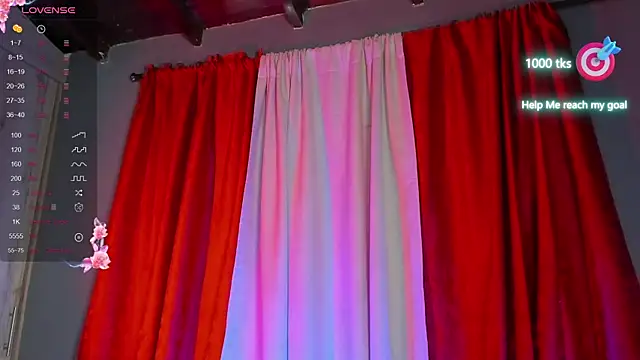 Snapshot of Ana_333 chatting on February 13, 2026, 5:13 pm Ana 333 online show from February 13, 2026, 5:13 pm