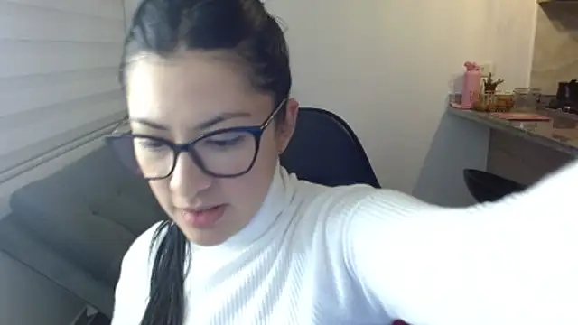 Charlotte cute18 online show from February 14, 2026, 2:45 am