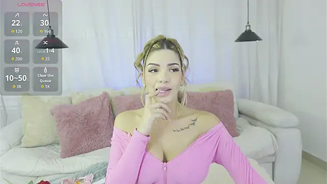 Ameliadickens online show from April 14, 2026, 8:25 pm