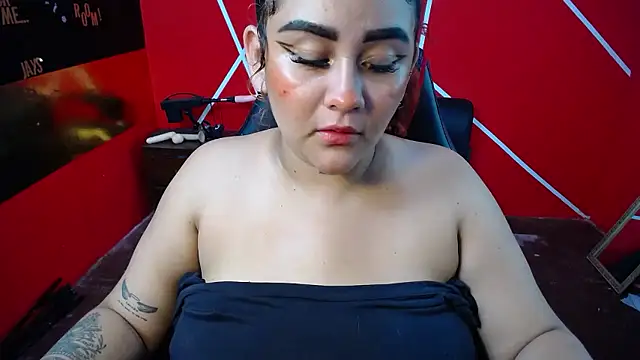 loly bigbooty4u online show from January 15, 2026, 4:38 am