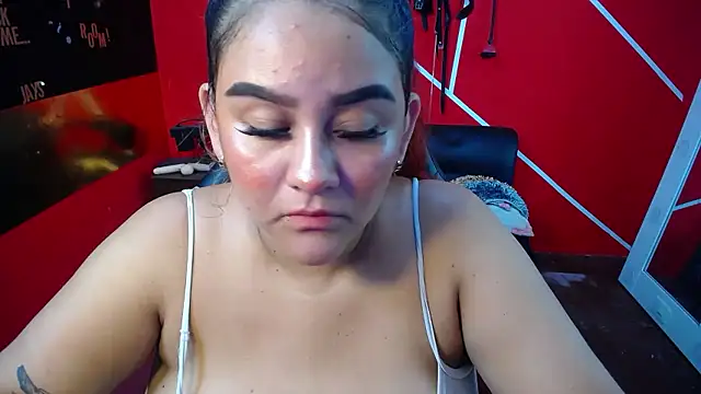 loly bigbooty4u online show from January 19, 2026, 4:38 am